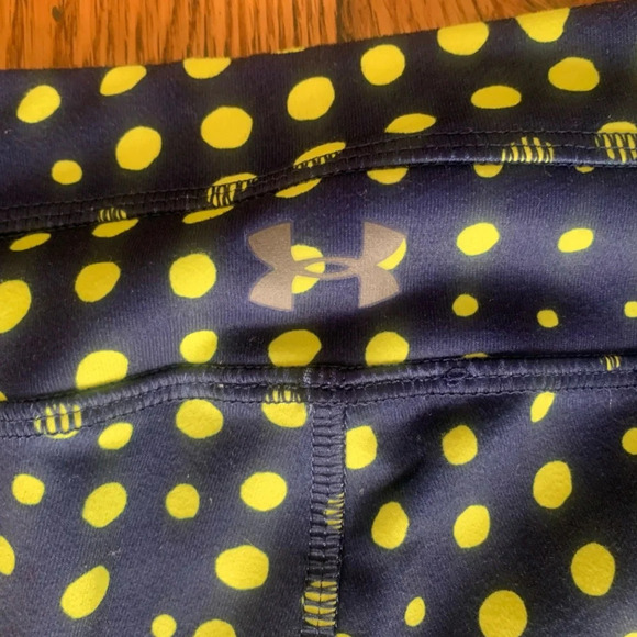 Under armour all season leggings, printed under armour leggings, dots - Picture 9 of 9